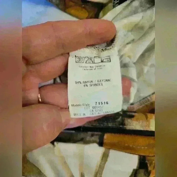 🥳HOST PICK🥳!! Cartise | Stunning Light Knit Floral Print Jacket, Size L - Picture 6 of 6